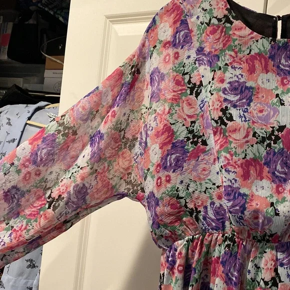 Wayf Long Sleeve Floral Print Mini Dress. Size S. Purple/Pink. Batwing Sleeve. - Picture 7 of 9